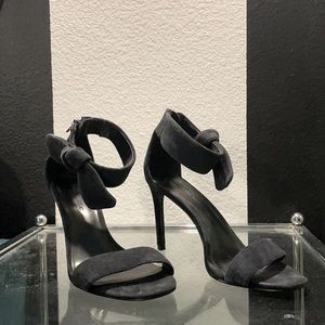 Banana Republic Navy Blue Heels Size 6.5